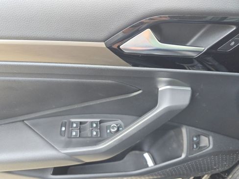 Used 2021 Volkswagen Jetta SEL Premium image 18