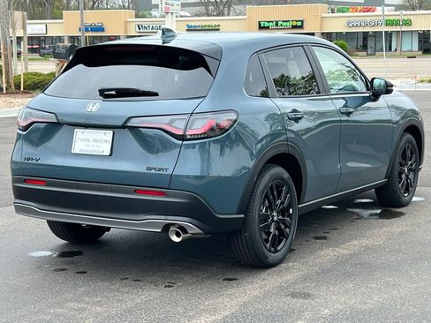 New 2026 Honda HR-V Sport image 8