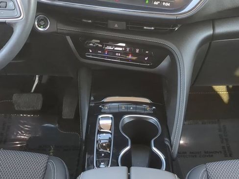 Used 2022 Buick Envision Preferred image 19