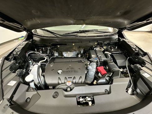 Used 2024 Mitsubishi Outlander Sport ES AWD/4WD image 33