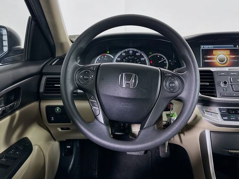 Used 2014 Honda Accord LX image 17