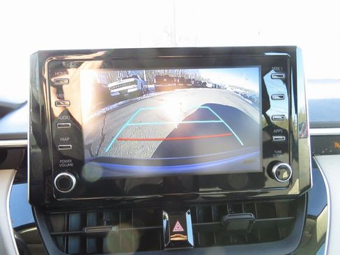 Used 2020 Toyota Corolla LE image 24