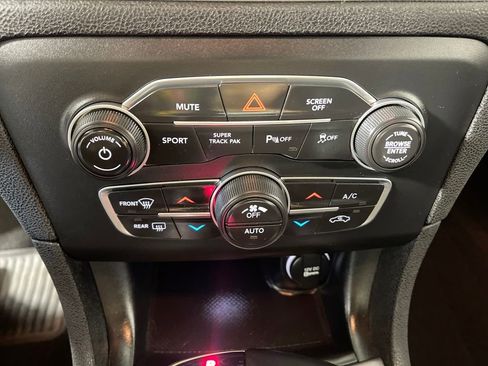 Used 2020 Dodge Charger GT image 30