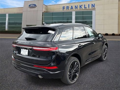 New 2026 Lincoln Corsair Premiere image 7