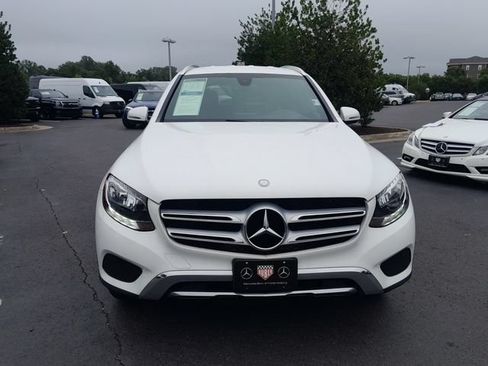 Used 2017 Mercedes-Benz GLC 300 4MATIC image 2