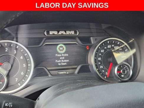Used 2025 RAM 1500 Laramie w/ Sport Appearance Package AWD/4WD image 11