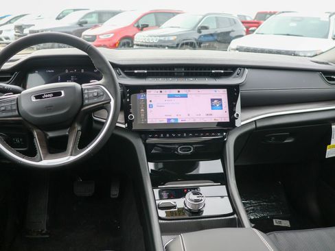 New 2026 Jeep Grand Cherokee L Limited image 20