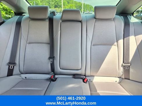 Used 2018 Honda Accord EX image 13