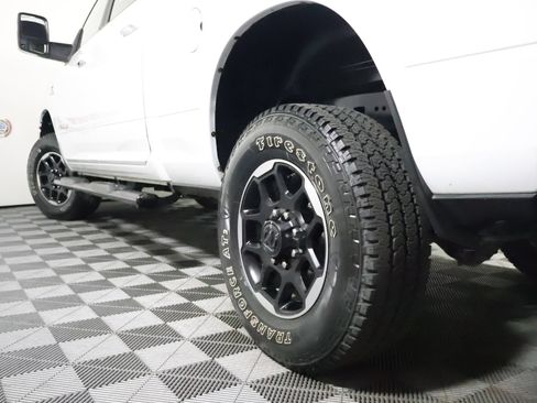 Used 2026 RAM 2500 Laramie AWD/4WD image 8