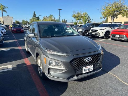 Used 2020 Hyundai Kona SE FWD image 1