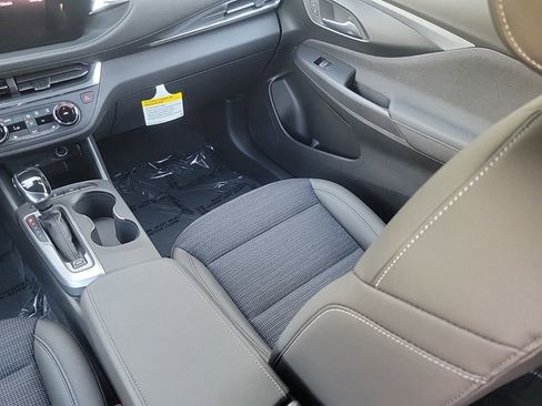 New 2026 Buick Envista Preferred w/ Convenience I Package FWD image 11