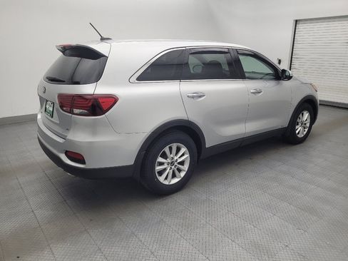 Used 2019 Kia Sorento AWD V6 image 10