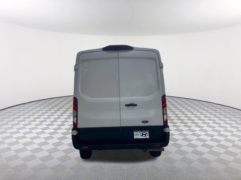 Used 2023 Ford Transit 250 Medium Roof image 8