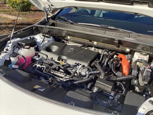 Certified 2024 Toyota Venza Nightshade image 23