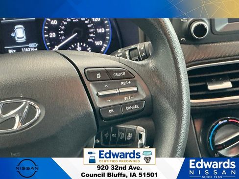 Used 2019 Hyundai Kona SE AWD/4WD image 15