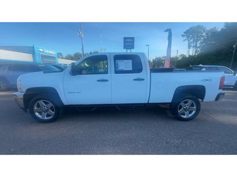 Used 2014 Chevrolet Silverado 2500 LT AWD/4WD image 5