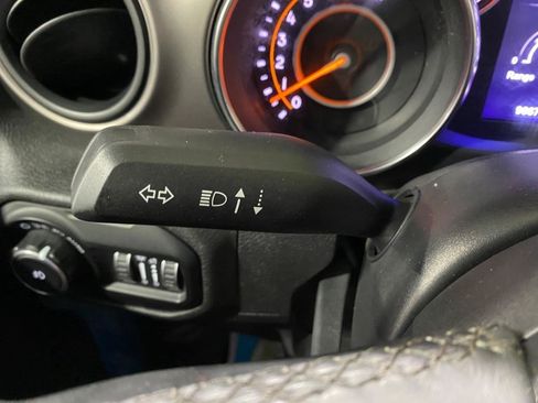 Used 2020 Jeep Wrangler Sport AWD/4WD image 17