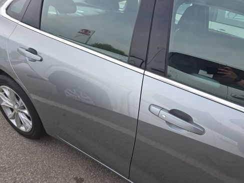 Used 2025 Chevrolet Malibu LT image 6