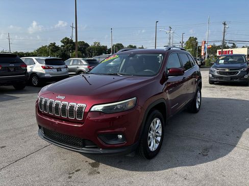 Used 2019 Jeep Cherokee Latitude w/ Popular Appearance Group AWD/4WD image 7