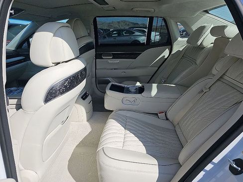 Used 2025 Genesis G90 3.5T AWD/4WD image 7