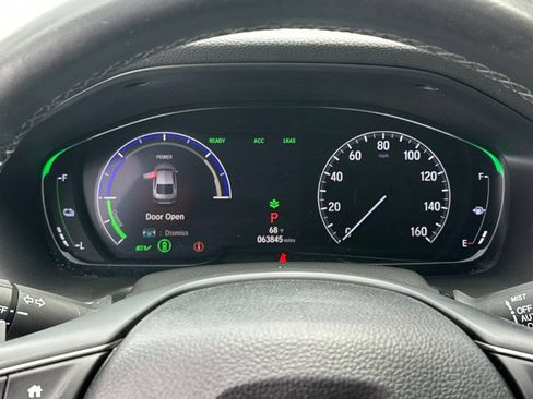 Used 2018 Honda Accord Touring image 22