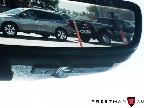 Used 2023 Chevrolet Traverse RS FWD image 37