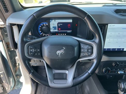 Used 2022 Ford Bronco Badlands w/ Sasquatch Package AWD/4WD image 32