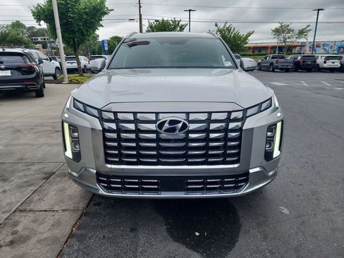 Used 2024 Hyundai Palisade Calligraphy AWD/4WD image 3