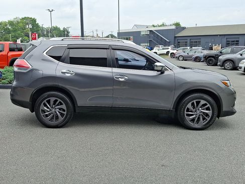 Used 2016 Nissan Rogue SL w/ SL Premium Package AWD/4WD image 8