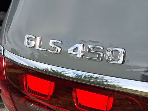 New 2026 Mercedes-Benz GLS 450 4MATIC image 21