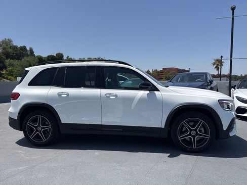 Used 2023 Mercedes-Benz GLB 250 4MATIC image 4