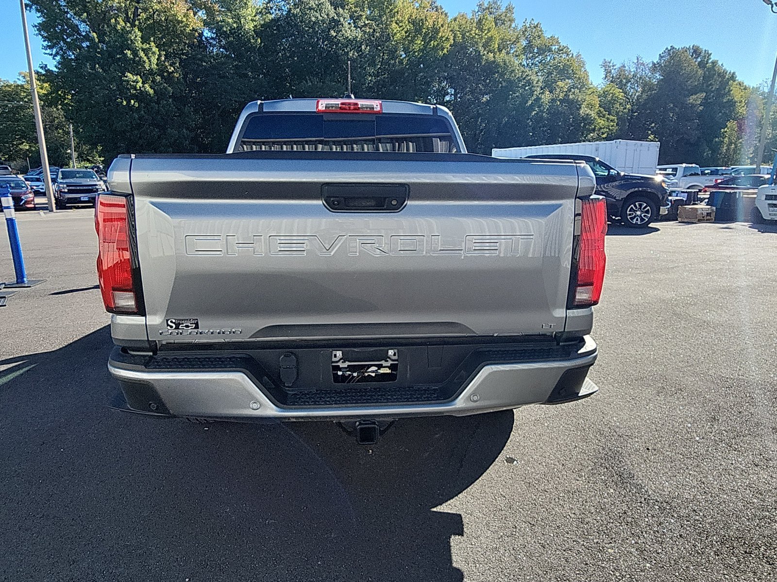 Used 2024 Chevrolet Colorado LT w/ LT Convenience Package III RWD image 4