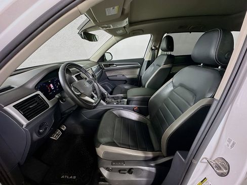 Used 2021 Volkswagen Atlas SEL Premium image 16