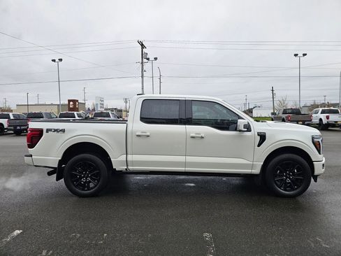 Certified 2025 Ford F150 Platinum w/ FX4 Off-Road Package image 5