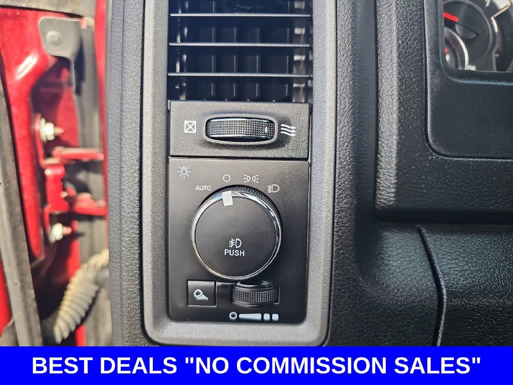 Used 2021 RAM 1500 Classic Tradesman RWD image 24