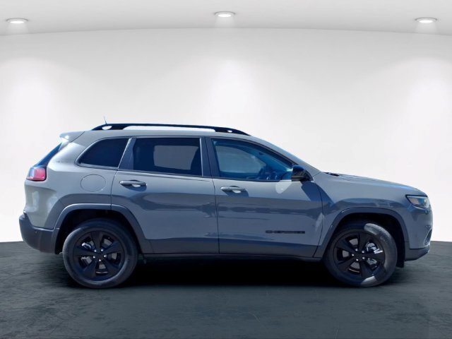 Used 2023 Jeep Cherokee Altitude Lux AWD/4WD image 7