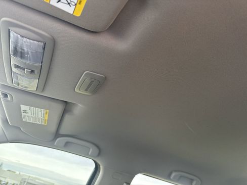 Used 2022 Nissan Frontier SV image 19