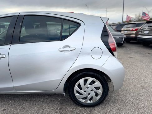 Used 2015 Toyota Prius C Three image 11