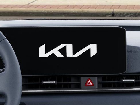 New 2026 Kia Carnival EX FWD image 22