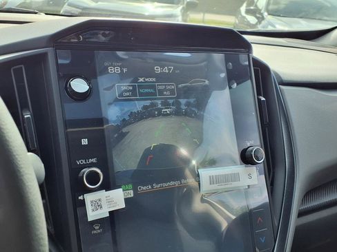 New 2025 Subaru Crosstrek 2.5i Limited w/ Crosstrek Mirror Package image 12