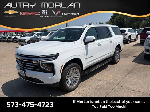 New 2026 Chevrolet Suburban LT w/ Comfort Package AWD/4WD image 1