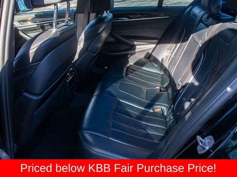 Used 2019 BMW 530i 530i w/ M Sport Package image 14