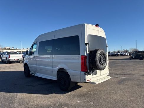 Used 2022 Mercedes-Benz Sprinter 2500 image 5