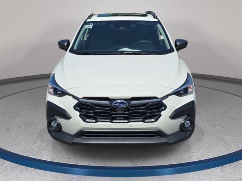 Used 2024 Subaru Crosstrek 2.0i Premium AWD/4WD image 2