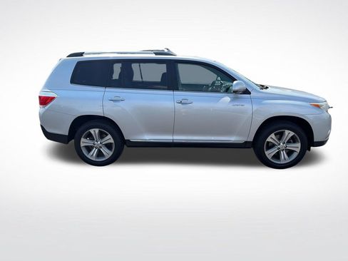 Used 2013 Toyota Highlander Limited FWD image 6