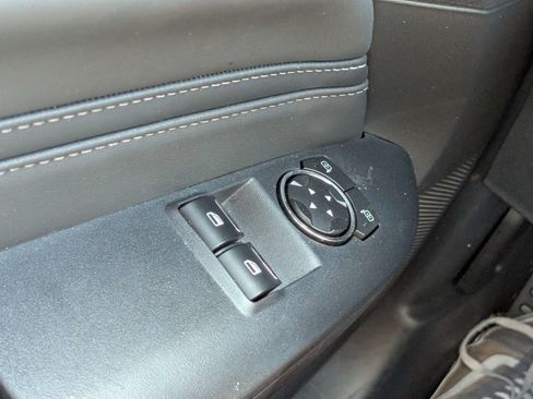 Used 2025 Ford Mustang GT Premium RWD image 21