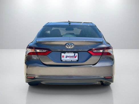 Used 2023 Toyota Camry LE w/ Convenience Package FWD image 6