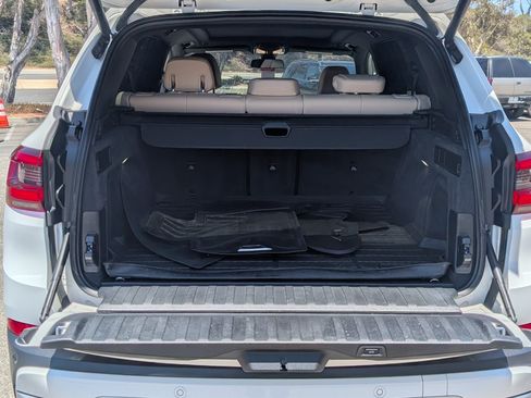 Used 2022 BMW X5 sDrive40i w/ Parking Assistance Package RWD image 9