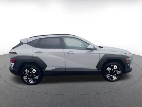 Used 2025 Hyundai Kona SEL image 14