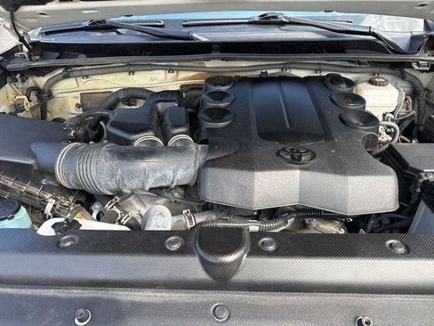 Used 2023 Toyota 4Runner Limited AWD/4WD image 26